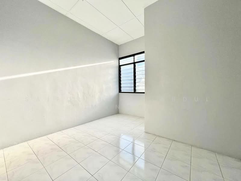 Rumah Teres 2 Tingkat untuk Dijual di Bandar Baru Salak Tinggi (Sepang) - Saiful Bahri Abdul Manan - Interior - PropertyGuru.com.my