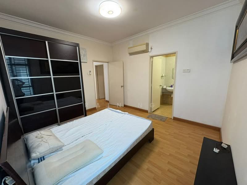 Banglo Pautan untuk Disewa di Taman Austin Perdana (Tebrau) - Rain Ng - Bedroom - PropertyGuru.com.my