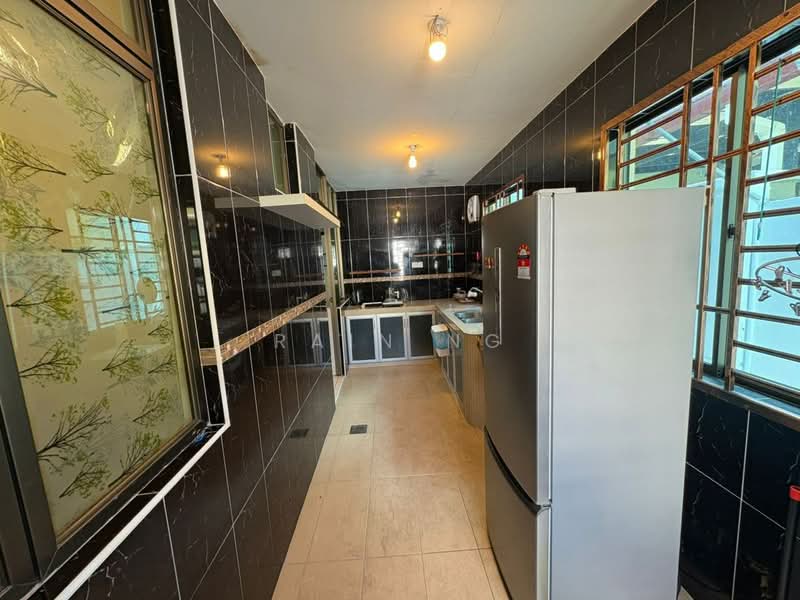 Banglo Pautan untuk Disewa di Taman Austin Perdana (Tebrau) - Rain Ng - Kitchen - PropertyGuru.com.my