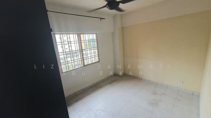 Apartment for Rent at Pangsapuri Sri Cempaka - Liza @ Zanawati Abu Bakar - Interior - PropertyGuru.com.my