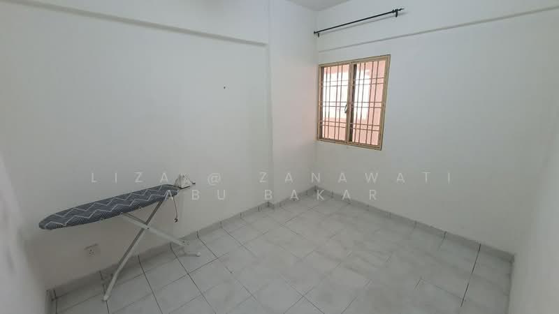 Apartment for Rent at Pangsapuri Sri Cempaka - Liza @ Zanawati Abu Bakar - Interior - PropertyGuru.com.my