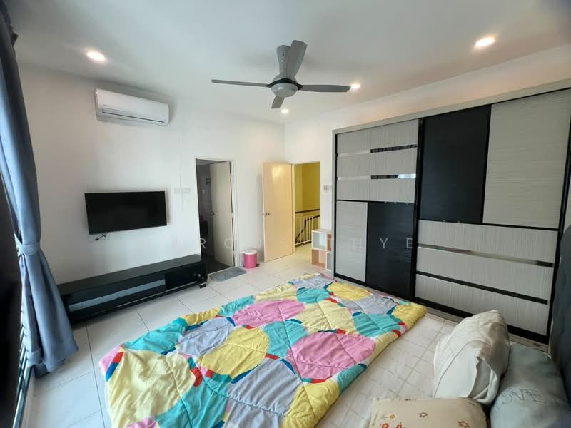 2-storey Terraced House for Sale in Skudai (Johor) - Marcus Thye - Bedroom - PropertyGuru.com.my