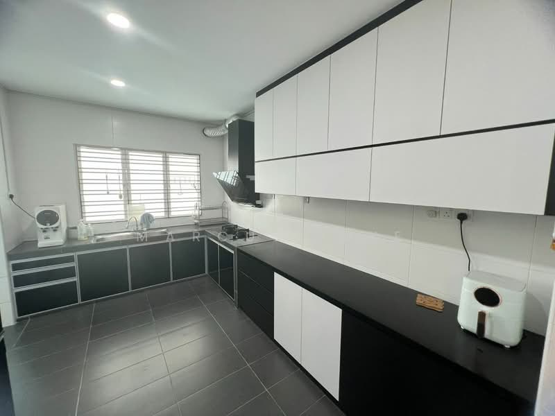 2-storey Terraced House for Sale in Skudai (Johor) - Marcus Thye - Kitchen - PropertyGuru.com.my