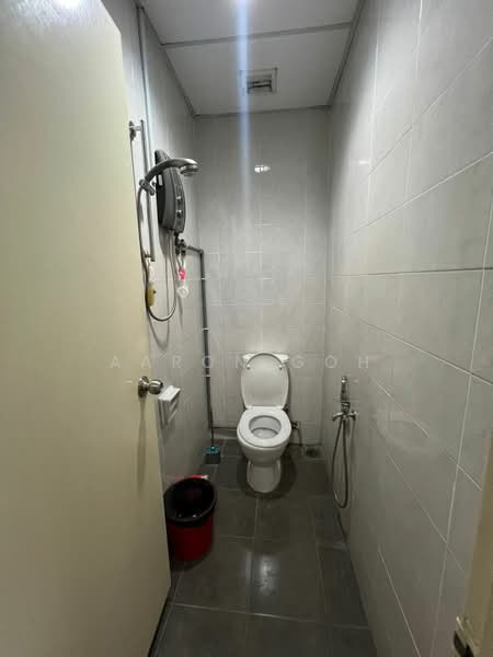 Shop / Office for Rent in Puchong (Selangor) - Aaron Goh - Bathroom - PropertyGuru.com.my