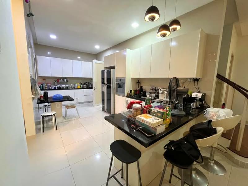 2-storey Terraced House for Sale in Glenmarie (Selangor) - Josephine Chou - Kitchen - PropertyGuru.com.my