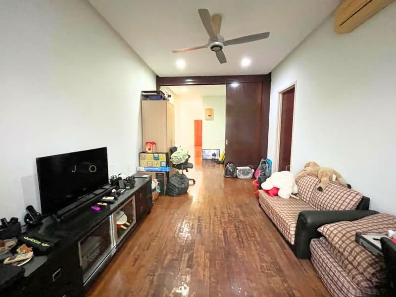 2-storey Terraced House for Sale in Glenmarie (Selangor) - Josephine Chou - Living Room - PropertyGuru.com.my