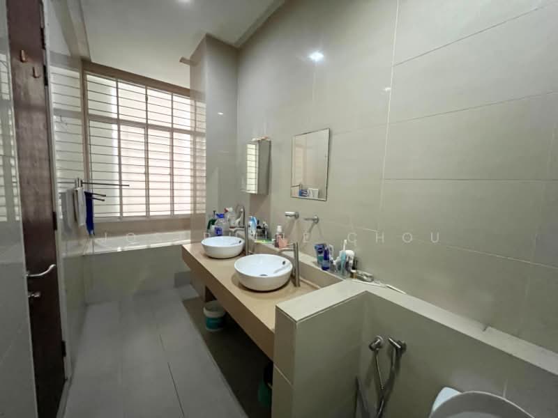 2-storey Terraced House for Sale in Glenmarie (Selangor) - Josephine Chou - Bathroom - PropertyGuru.com.my