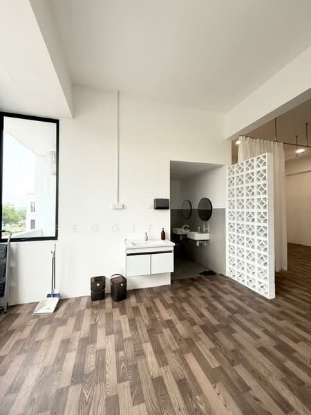 Shop / Office for Rent in Taman Setia Indah (Tebrau) - Peggie Chua - Bathroom - PropertyGuru.com.my