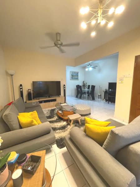 2-storey Terraced House for Sale in Saujana Damansara (Damansara Damai) - Davis Ong - Living Room - PropertyGuru.com.my