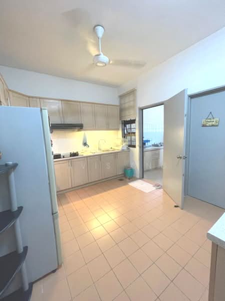 2-storey Terraced House for Sale in Saujana Damansara (Damansara Damai) - Davis Ong - Kitchen - PropertyGuru.com.my