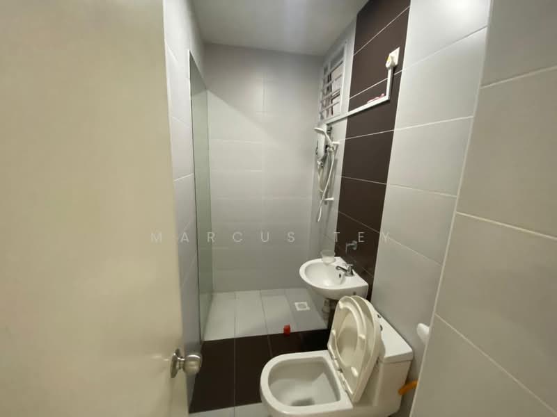 Apartment for Rent at Nusa Heights (Nusa Puncak) - Marcus Tey - Bathroom - PropertyGuru.com.my