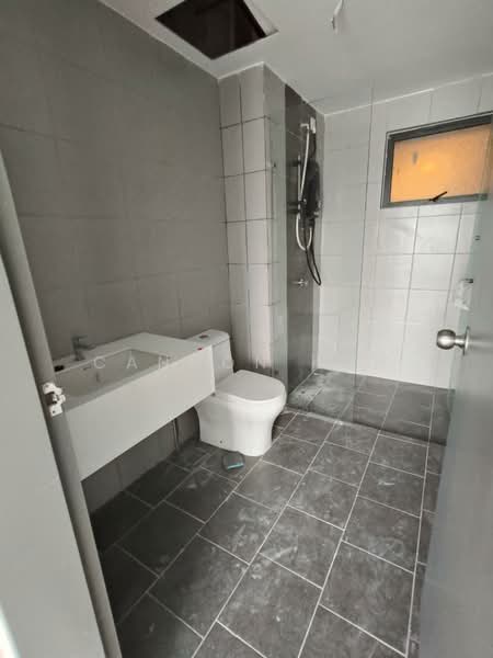 Service Residence for Sale at E'Island Lake Haven - Cannon Koh - Bathroom - PropertyGuru.com.my