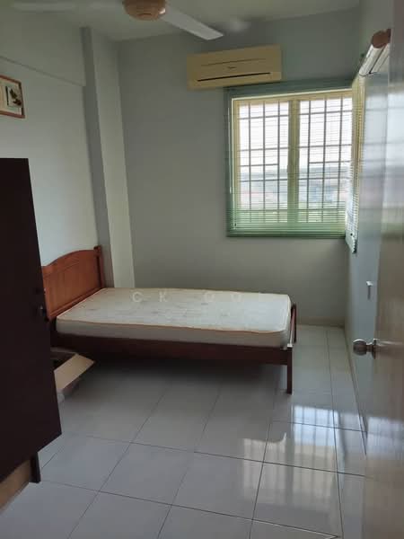 Kondominium untuk Disewa di Gold Coast Resort Condominium - CK Ooi - Bedroom - PropertyGuru.com.my