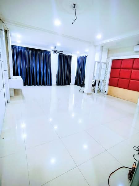2-storey Terraced House for Sale in Bandar Putera (Klang) - Stephanie Yap - Living Room - PropertyGuru.com.my