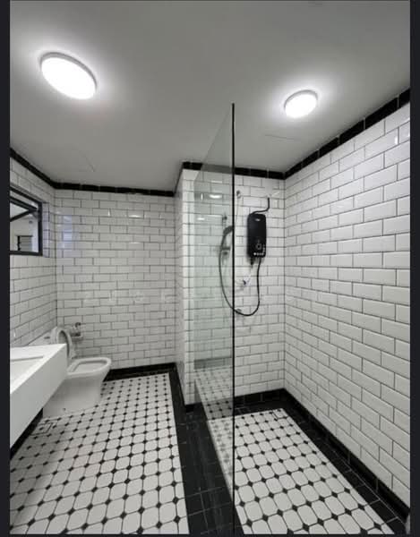 Service Residence for Rent at E'Island Lake Haven - Zeckry Saw - Bathroom - PropertyGuru.com.my