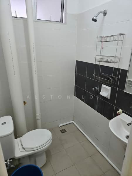 Pangsapuri untuk Dijual di Idaman Iris - Alston Loh - Bathroom - PropertyGuru.com.my