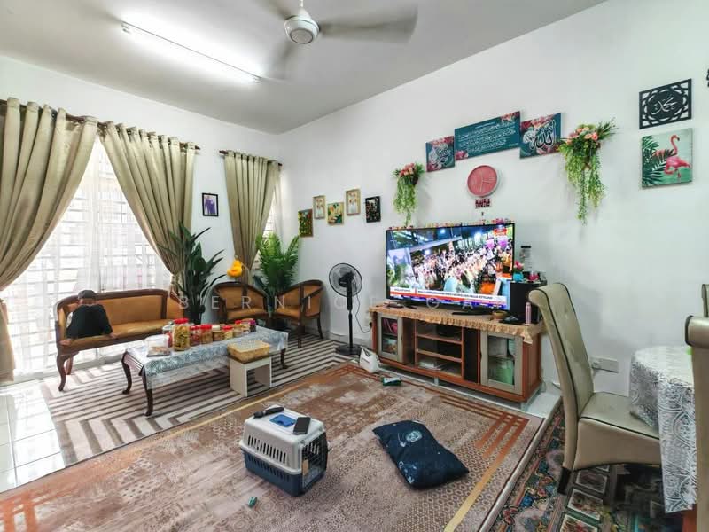 Rumah Teres 2 Tingkat untuk Dijual di Taman Kota Masai (Pasir Gudang) - Bernice Gan - Living Room - PropertyGuru.com.my