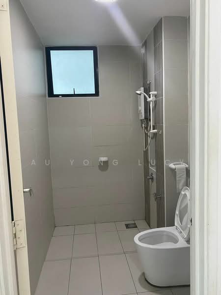 Servis Apartment untuk Dijual di Sky Loft Premium Suites - Au Yong Lucy - Bathroom - PropertyGuru.com.my