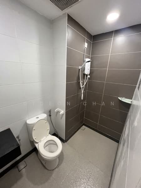 Service Residence for Rent at KSL Residence @ Daya - Gideon Chan - Bathroom - PropertyGuru.com.my