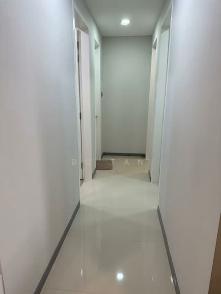 Service Residence for Sale at United Point (Residensi Berpadu) - BC TAN - Corridor - PropertyGuru.com.my