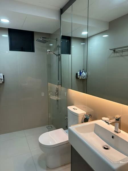 Service Residence for Sale at United Point (Residensi Berpadu) - BC TAN - Bathroom - PropertyGuru.com.my