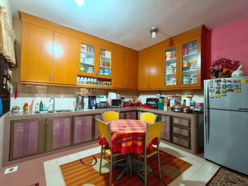 2-storey Terraced House for Sale in Taman Nusa Damai (Pasir Gudang) - Li Lian Chew - Kitchen - PropertyGuru.com.my