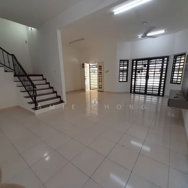 Semi-Detached House for Rent in Tambun (Perak) - Amie Chong - Living Room - PropertyGuru.com.my