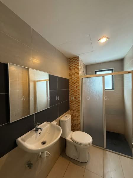 Condominium for Rent at Ujana Executive Apartment - Anson Hiong - Bathroom - PropertyGuru.com.my