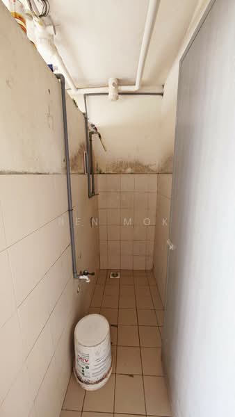 Rumah Flat untuk Dijual di Pudu Impian 1 - Ben Mok - Bathroom - PropertyGuru.com.my