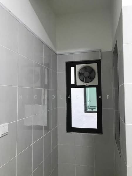 Apartment for Rent at Camellia Residences - Nicholas Yap - Bathroom - PropertyGuru.com.my