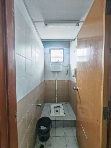 Shop / Office for Rent in Tebrau (Johor) - Vison Foo - Bathroom - PropertyGuru.com.my