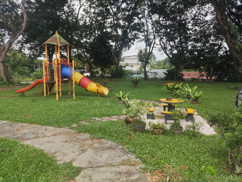 Rumah Teres 2 Tingkat untuk Dijual di Taman Putra Budiman (Balakong) - Johnson Lai - Exterior - PropertyGuru.com.my