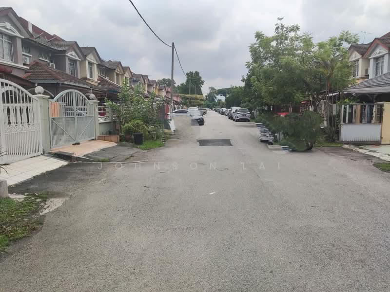 Rumah Teres 2 Tingkat untuk Dijual di Taman Putra Budiman (Balakong) - Johnson Lai - Exterior - PropertyGuru.com.my