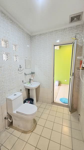 Rumah Teres 2 Tingkat untuk Dijual di Taman Putra Prima (Puchong) - Wendy Chin - Bathroom - PropertyGuru.com.my