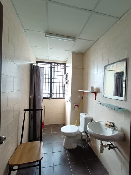 Townhouse for Sale in Tanjung Bungah (Penang) - Evon Kang - Bathroom - PropertyGuru.com.my