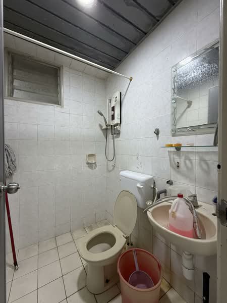 Pangsapuri untuk Disewa di Garden Park - Rain Leow - Bathroom - PropertyGuru.com.my