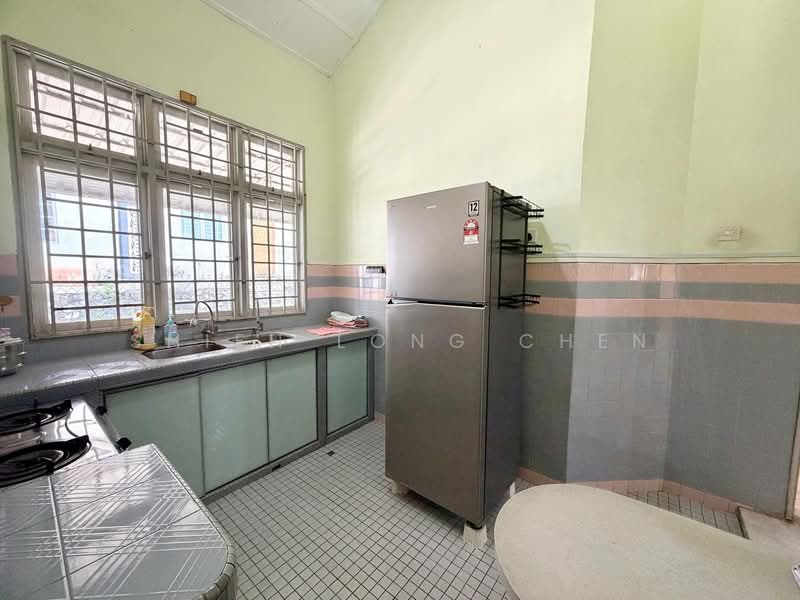 Rumah Teres untuk Dijual di Johor Bahru (Johor) - Shieh Long Chen - Kitchen - PropertyGuru.com.my