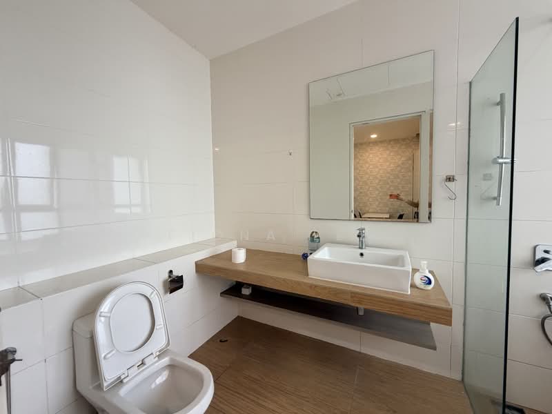Condominium for Rent at The Parque Residences - Fiona Lee - Bathroom - PropertyGuru.com.my