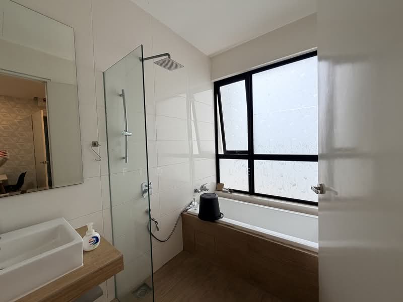 Condominium for Rent at The Parque Residences - Fiona Lee - Bathroom - PropertyGuru.com.my