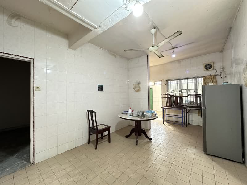 Rumah Teres 2 Tingkat untuk Dijual di Taman Jaya Utama (Telok Panglima Garang) - Stephanie Yap - Kitchen - PropertyGuru.com.my