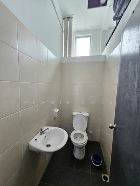 Kedai / Pejabat untuk Disewa di Skudai (Johor) - Peggie Chua - Bathroom - PropertyGuru.com.my
