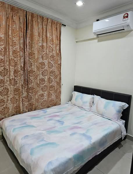 Apartment for Sale at Kipark Apartment - Leon Lim - Bedroom - PropertyGuru.com.my