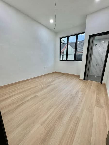 Rumah Teres 2 Tingkat untuk Dijual di Bandar Baru Permas Jaya - Sakura Tok - Interior - PropertyGuru.com.my
