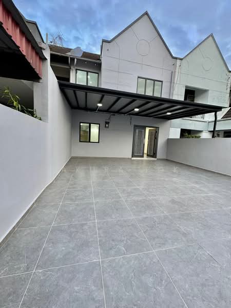 Rumah Teres 2 Tingkat untuk Dijual di Bandar Baru Permas Jaya - Sakura Tok - Exterior - PropertyGuru.com.my