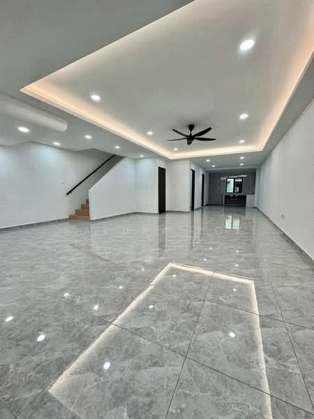 Rumah Teres 2 Tingkat untuk Dijual di Bandar Baru Permas Jaya - Sakura Tok - Living Room - PropertyGuru.com.my