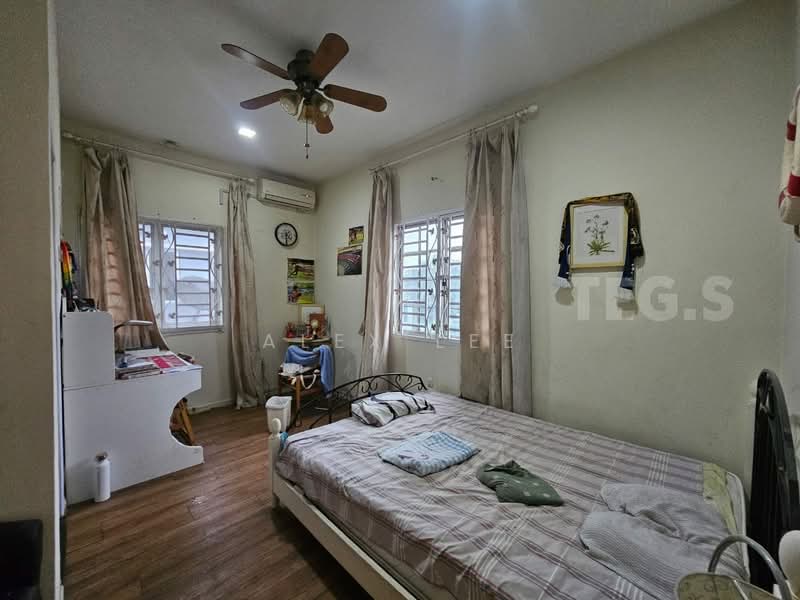 2-storey Terraced House for Sale in Shah Alam (Selangor) - Alex Lee - Bedroom - PropertyGuru.com.my