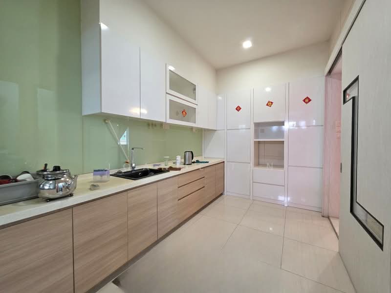 Semi-Detached House for Sale in Ambang Botanic (Klang) - Joanne Tan - Kitchen - PropertyGuru.com.my