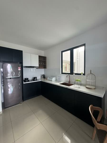 Service Residence for Sale at Parkland Residence - KH Tan - Kitchen - PropertyGuru.com.my