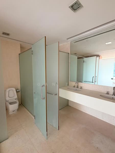 Condominium for Sale at Brunsfield EmbassyView - GAN ZY - Bathroom - PropertyGuru.com.my