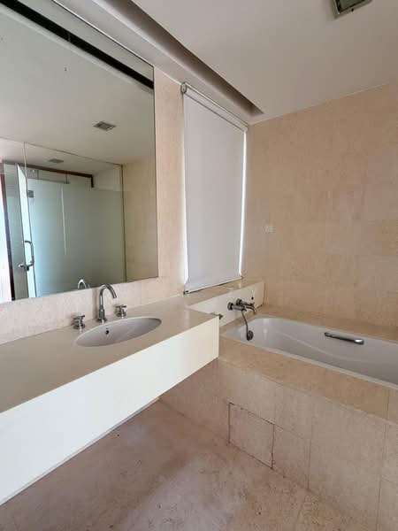 Condominium for Sale at Brunsfield EmbassyView - GAN ZY - Bathroom - PropertyGuru.com.my